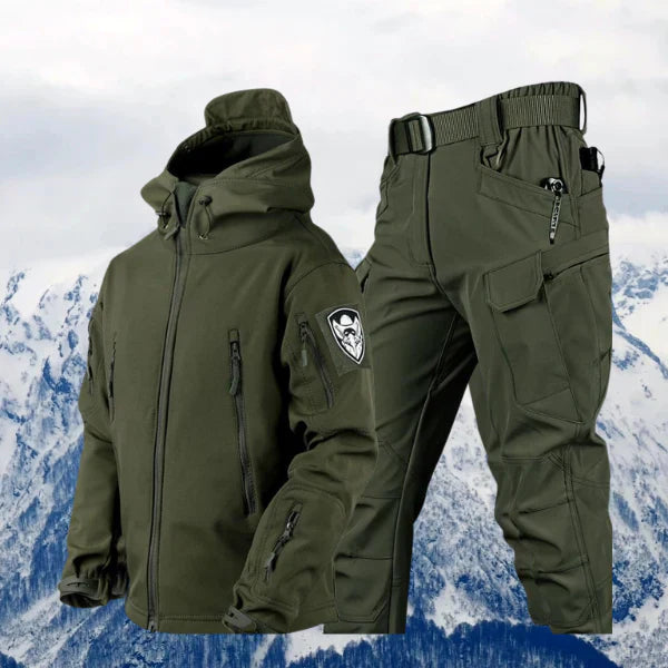 Winterjacke und Hose im Set