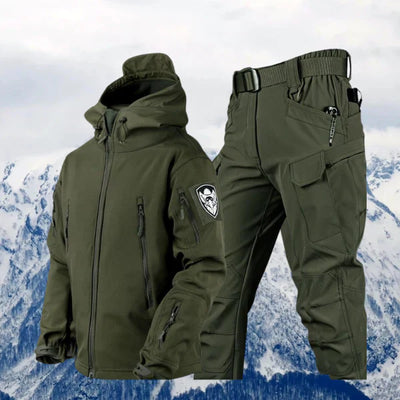 Winterjacke und Hose im Set