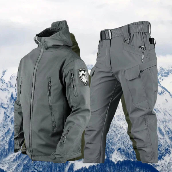 Winterjacke und Hose im Set