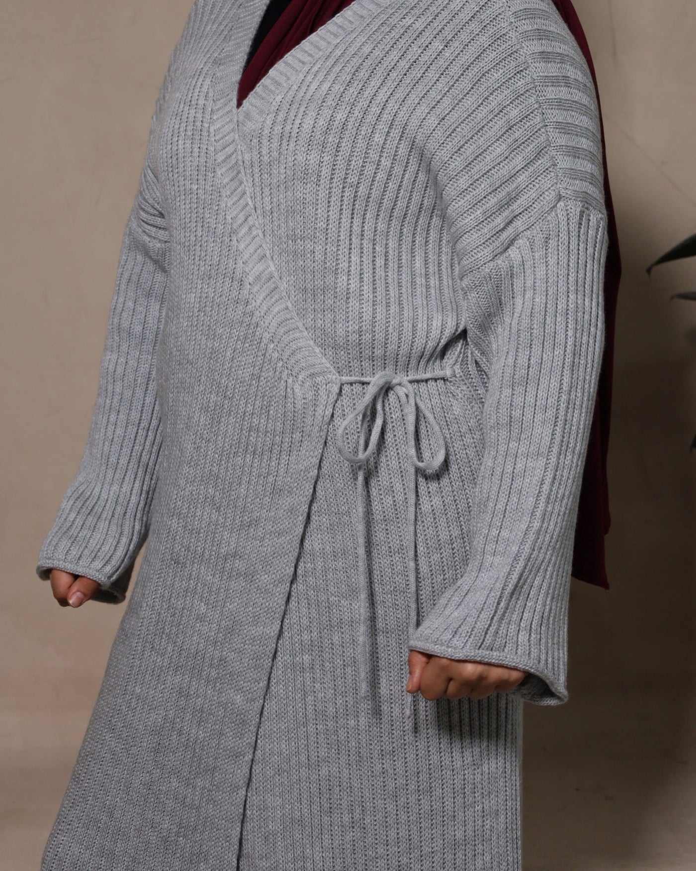 Strickwickelkleid Meryem in Grau